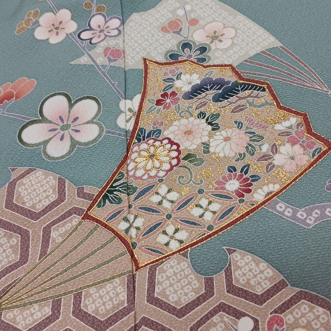 裄68.2、身丈158.3cm☆正絹　良家のちりめん訪問着　青磁色に扇面と梅