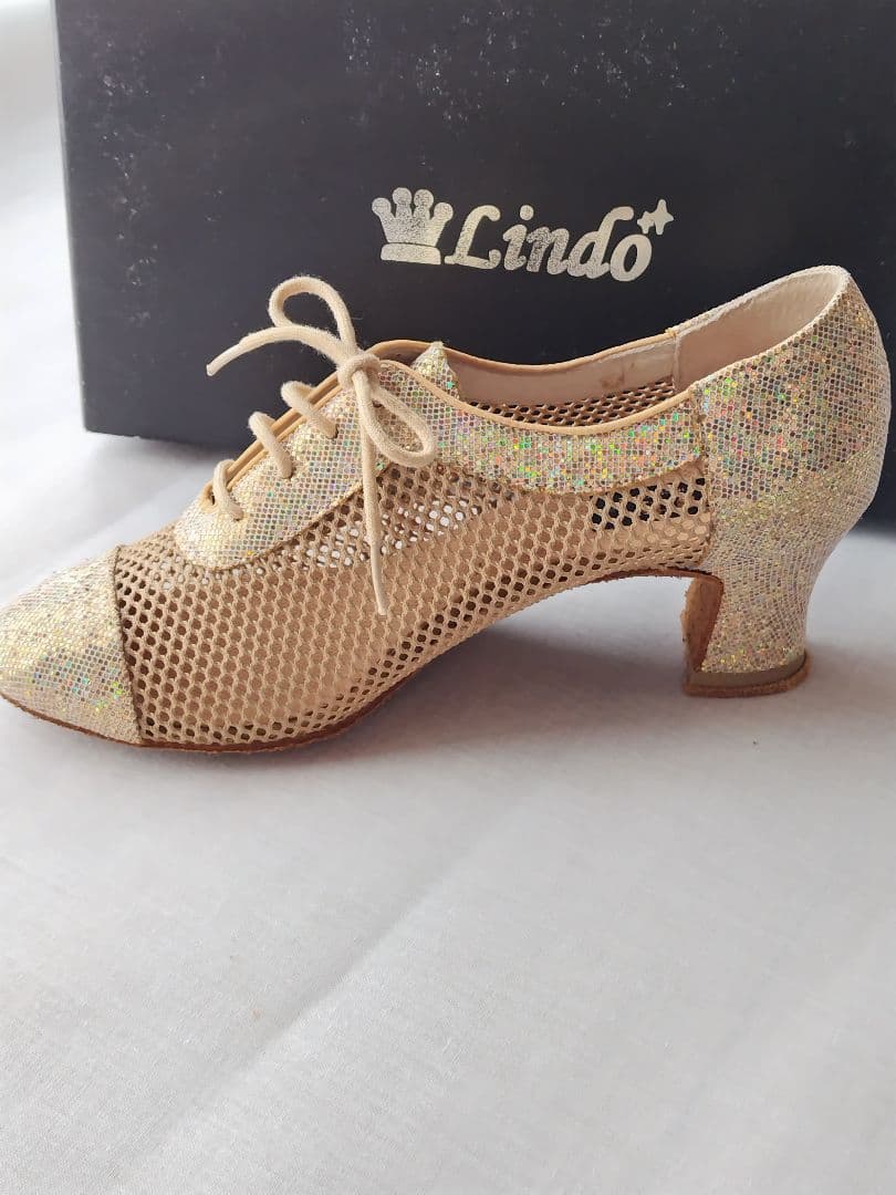 社交ダンスシューズ　23.5cm　ヒール5.5cm