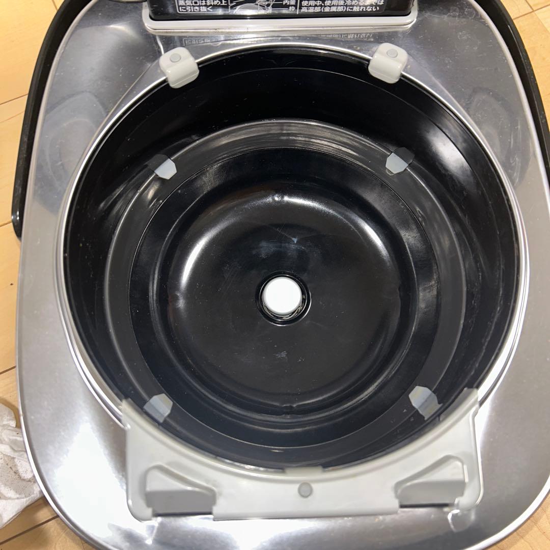 東芝 真空圧力IHジャー炊飯器 5.5合 RC-10VSP 購入価格34000円