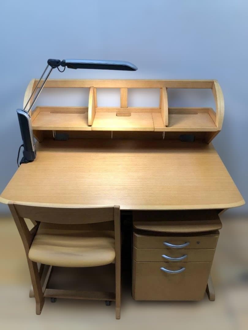②袖机　送料無料 カリモク 学習机4点セット ナチュラル 勉強机　88321