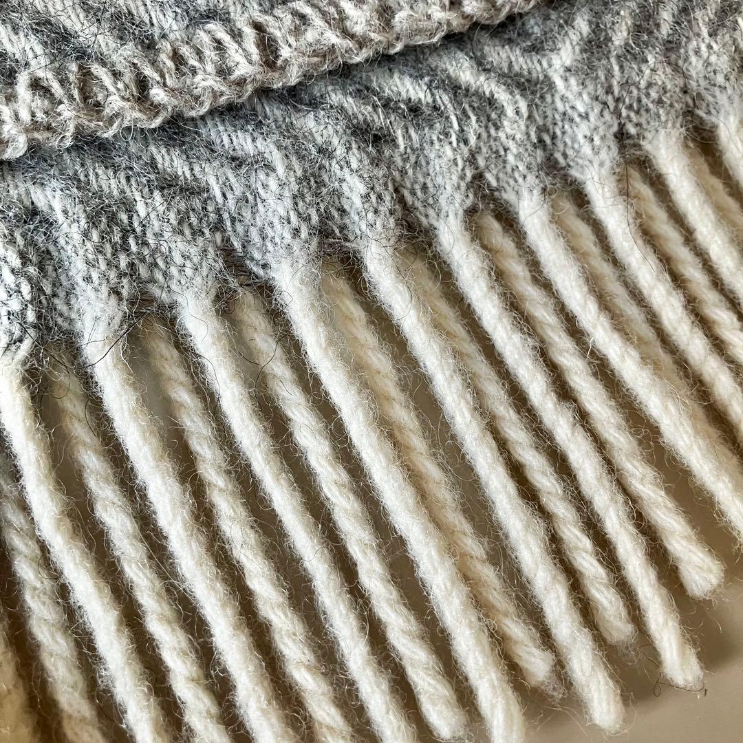 ラプアンカンクリ　MARIAポケットショール　グレイホワイト