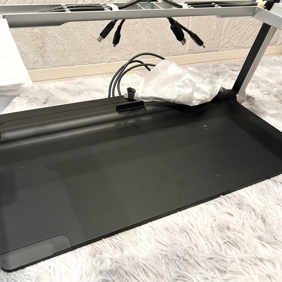 【極美品】 Wacom Cintiq 27QHD 専用スタンド付