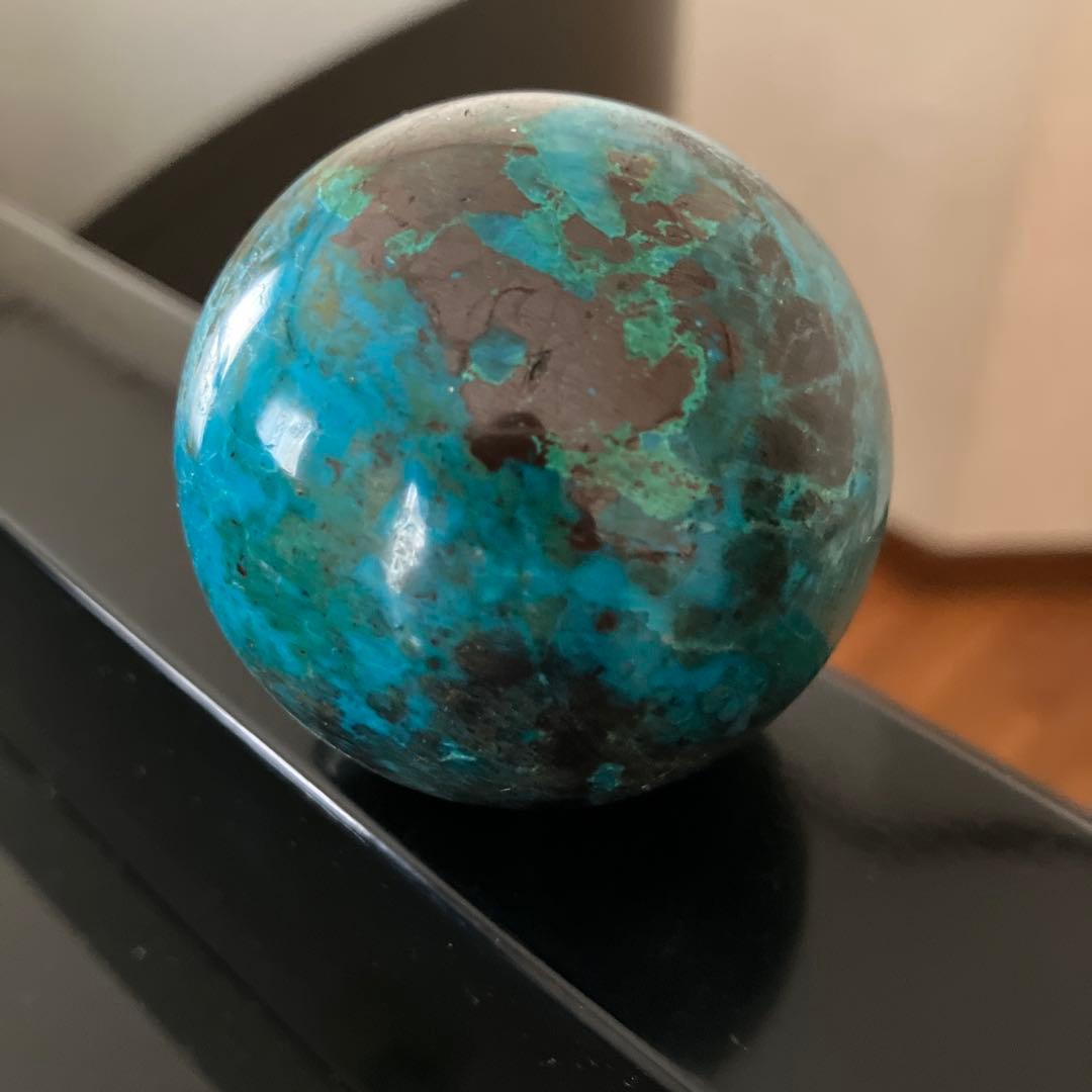 美！シャッタカイト　スフィア　天然石置物　E68