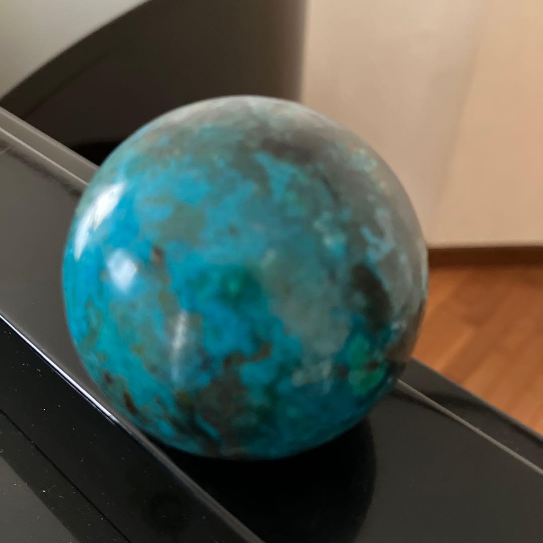 美！シャッタカイト　スフィア　天然石置物　E68