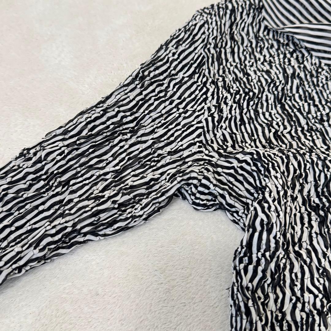 ISSEY MIYAKE プリーツ　ブラウス　変形　白　黒　長袖　Mサイズ