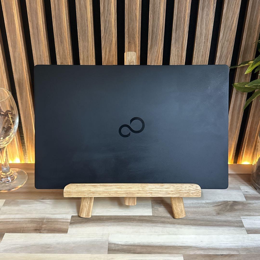 2022年モデル‼️LIFEBOOK☘️第12世代☘FHD☘️軽量☘️人気ノートパソコン