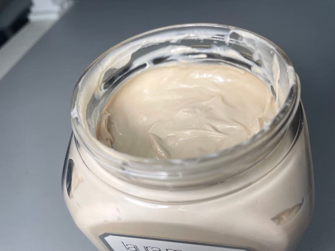 （極美品）ローラメルシエ　ホイップドボディクリーム　アンバーバニラ　300ｇ