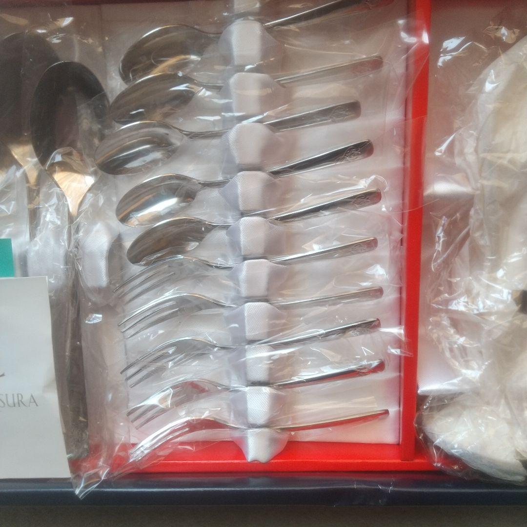 YUMI KATSURA 食器セット ギフトボックス入り