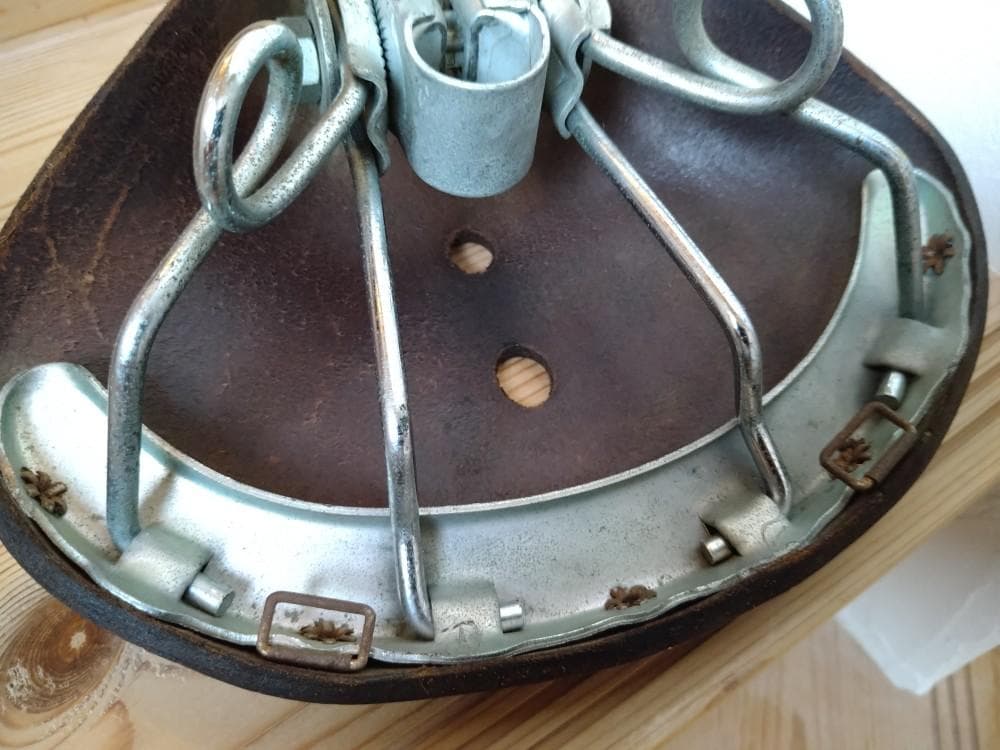 長期保管品★HENRI GAUTHIER　アンリ・ゴーチェ　革サドル