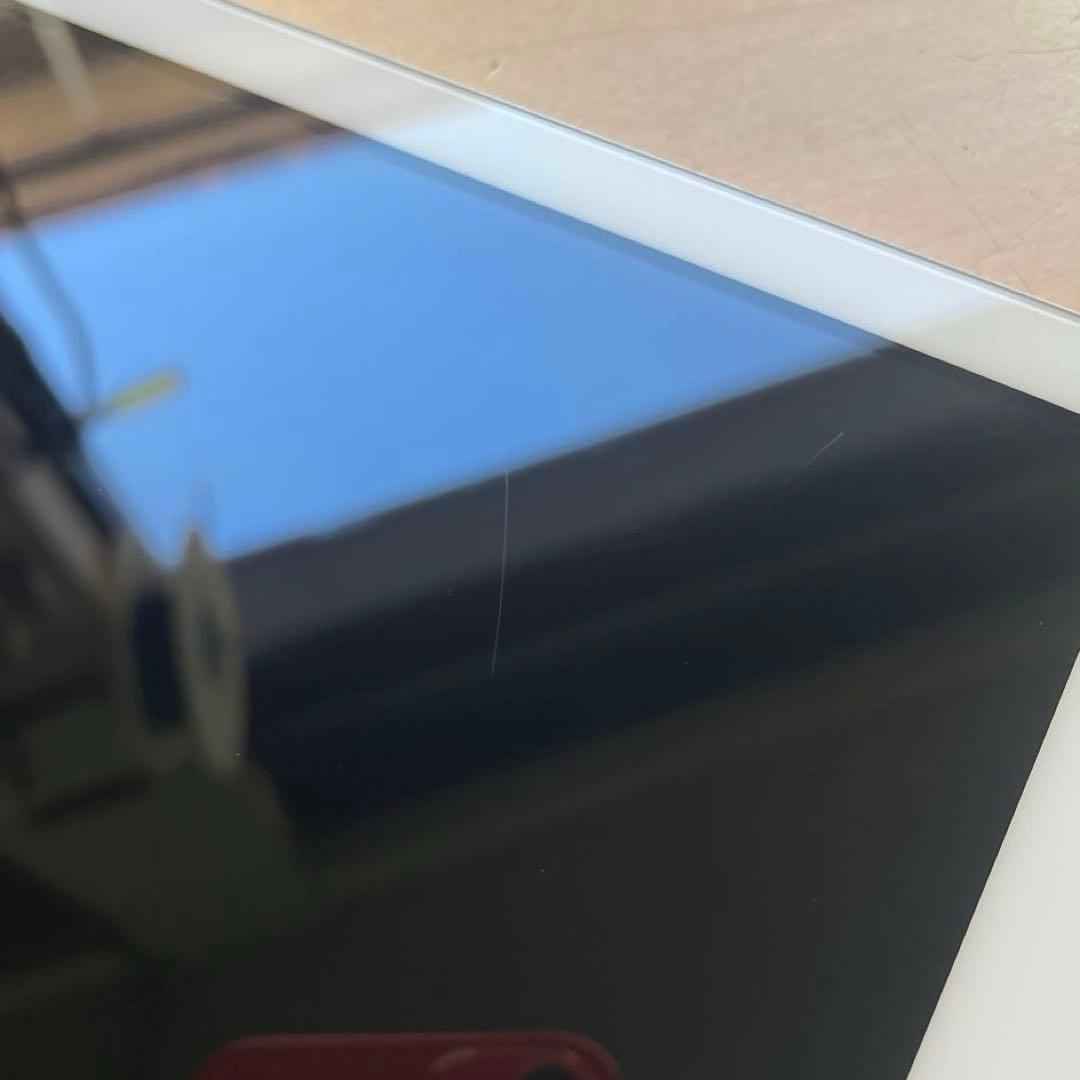 iPad 第6世代　A1893　Wi-Fiモデル　シルバー　32GB #2