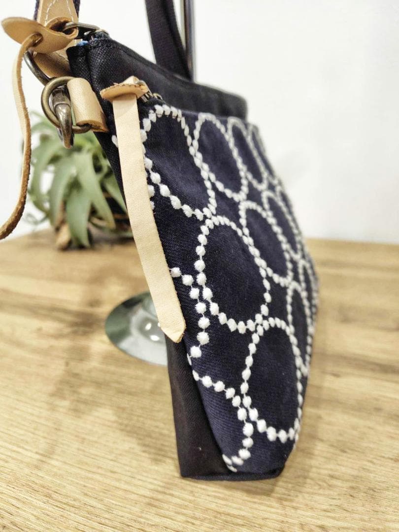 【2点おまとめ】ミナペルホネン/2025タンバリンネイビー×白/サコッシュ