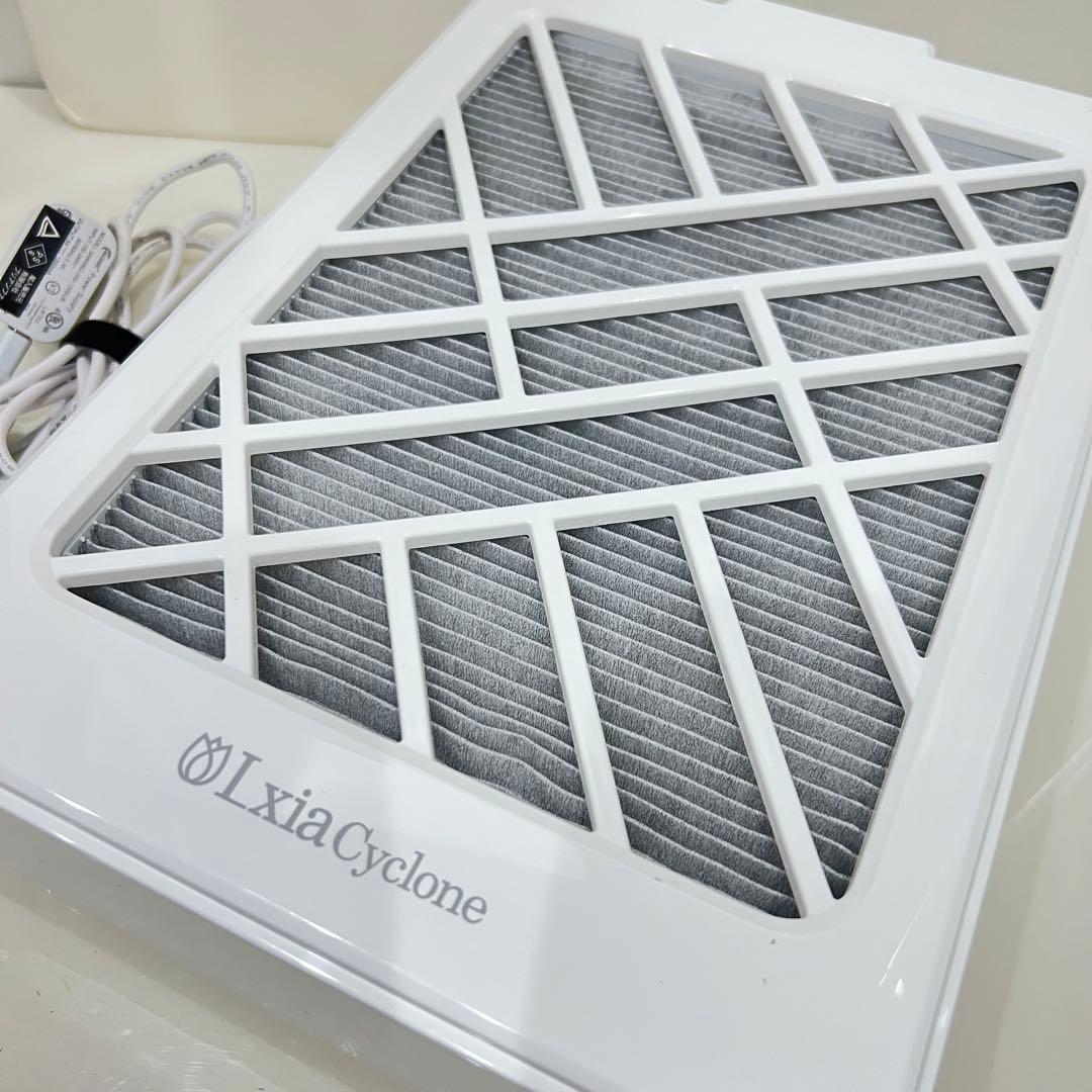 ①PREGEL レクシア サイクロン　ハンディライト　集塵機　ジェルネイル