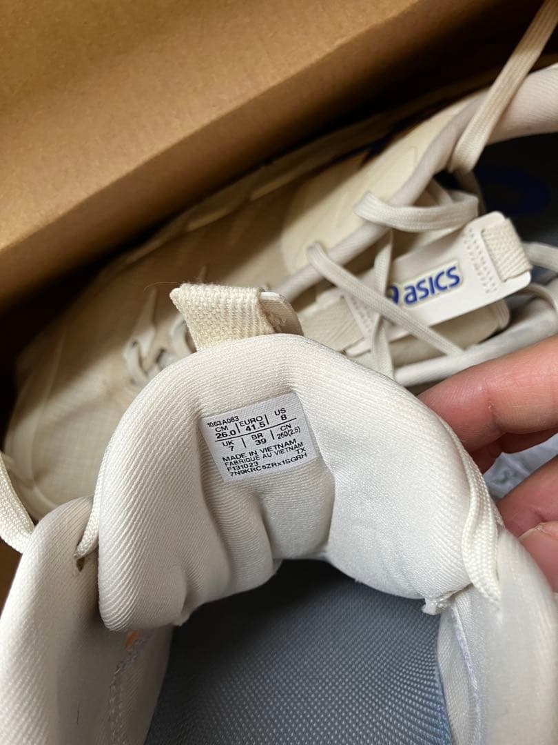 ASICS アンプレアルスlow2 26.0cm アイボリー