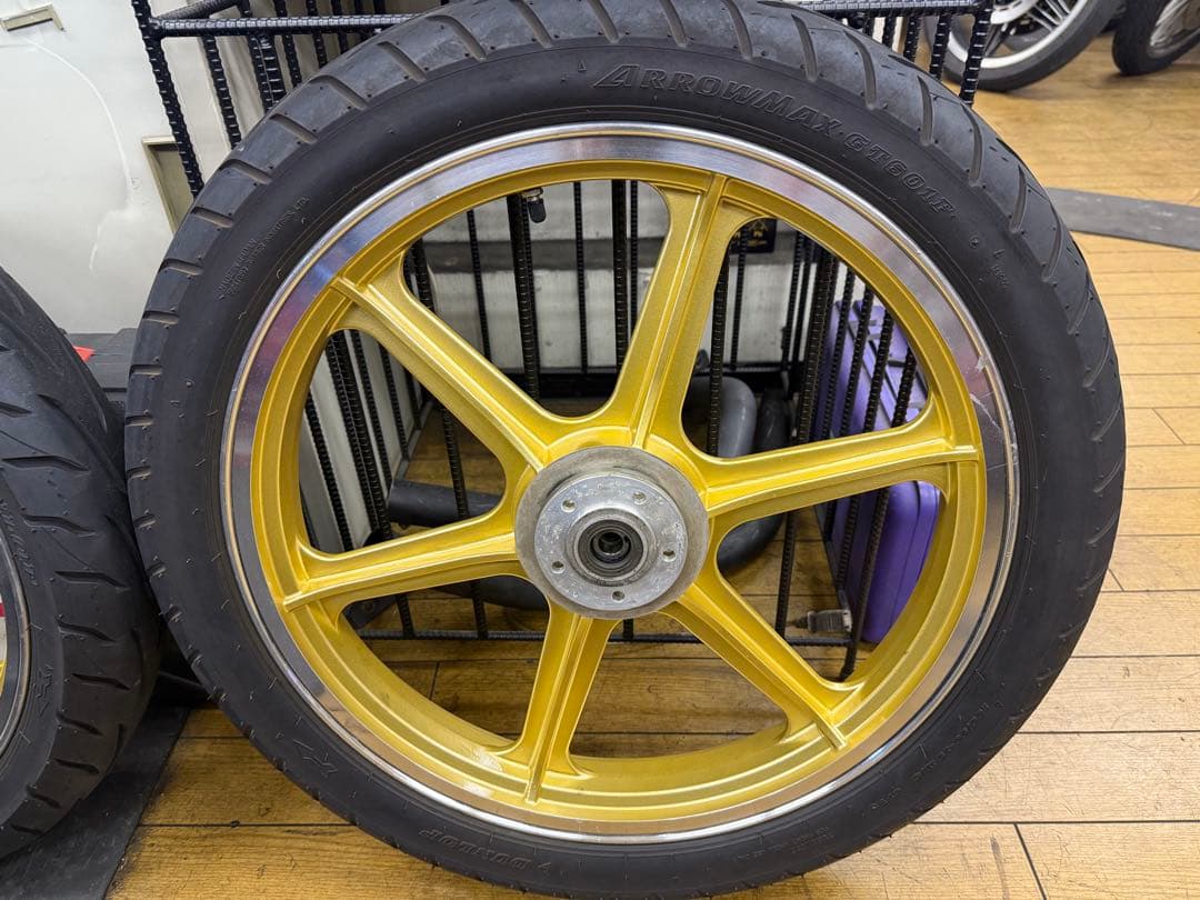 CB250N キャストホイール