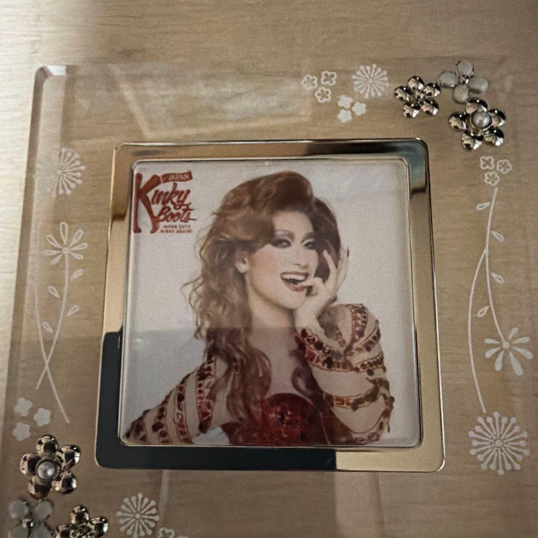 三浦春馬直筆サイン色紙 キンキーブーツ写真ミキモトフォトフレーム入り