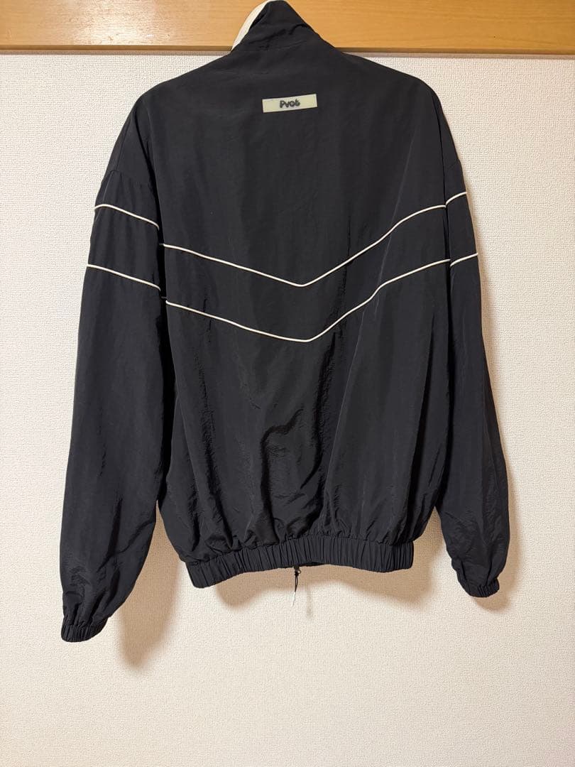 pvot ナイロンジャケット L ブラック