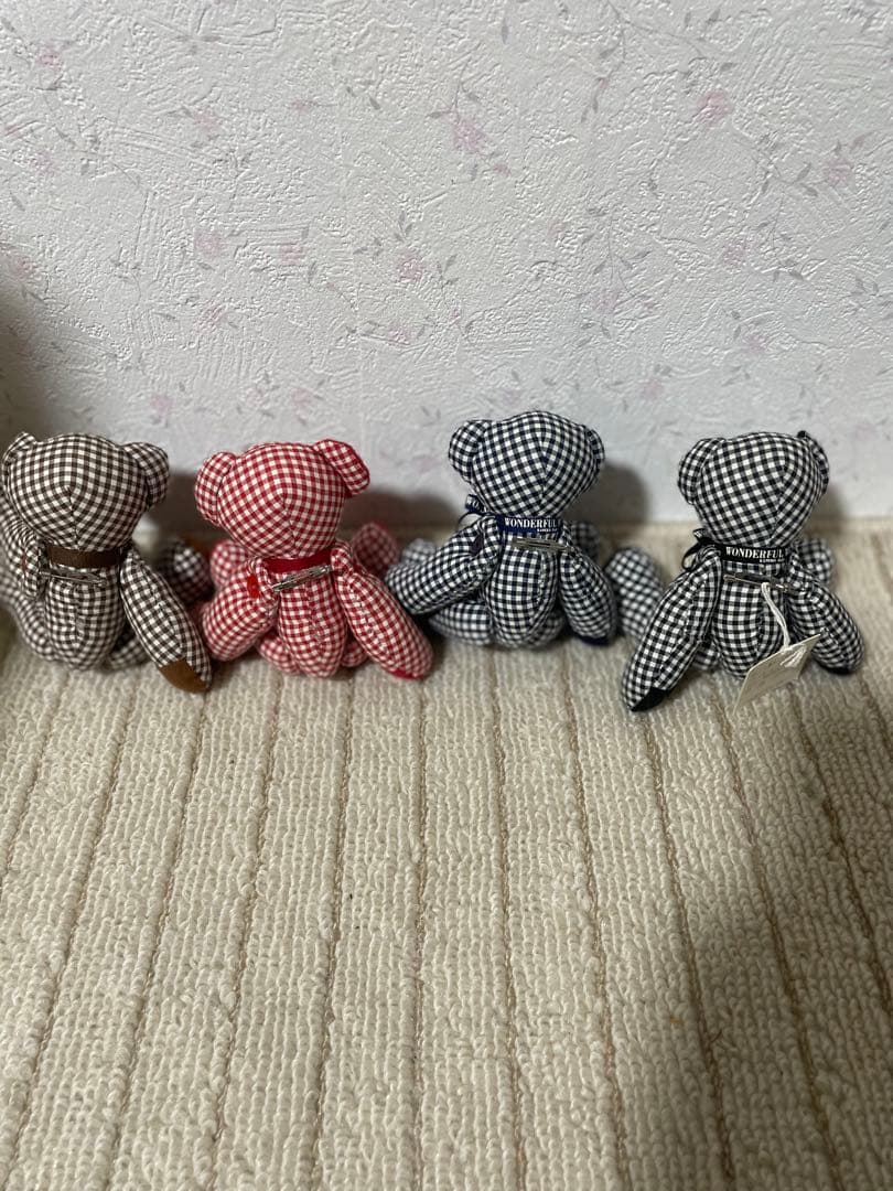 ワンダフルワールド　ギンガムくまコサージュ　４種