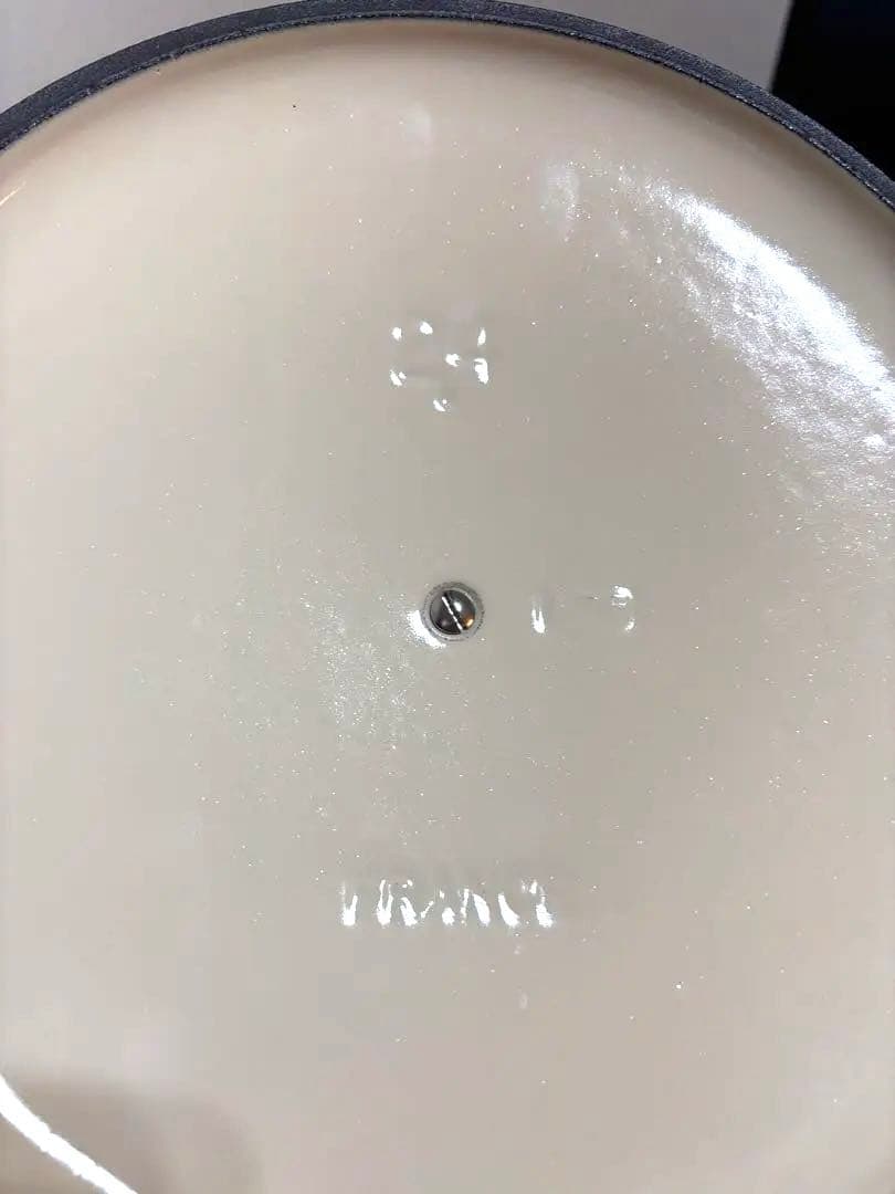 ル・クルーゼ　シグニチャー　ステンレス摘み　ラベンダー 両手鍋 24cm