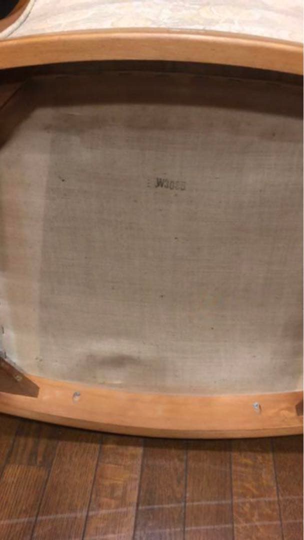 カリモク家具♦️高級ラタンアームシングルチェア♦️優しい花柄ファブリック生地♦️送料込