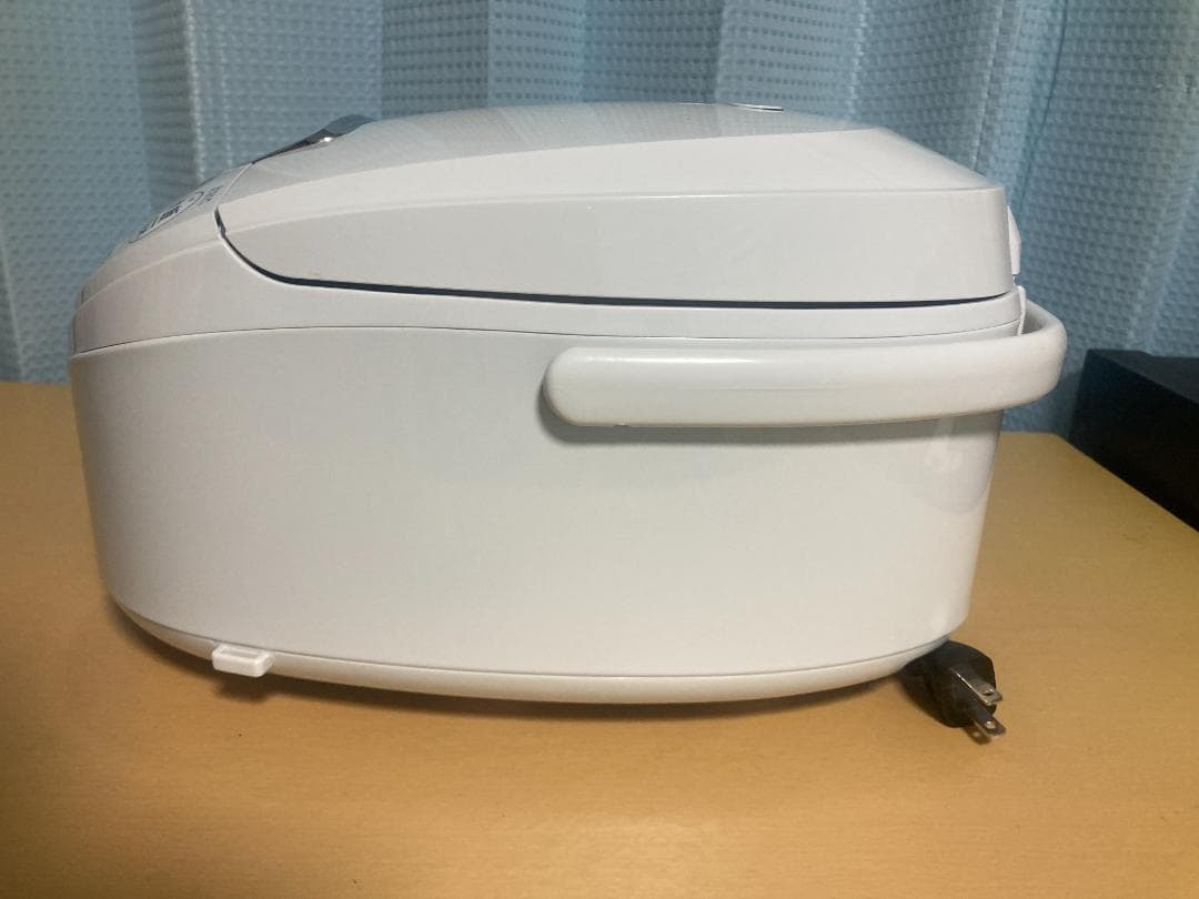 ★美品★2025年製TIGERJPW-Y100 IH 炊飯器 ジャー5.5合炊き