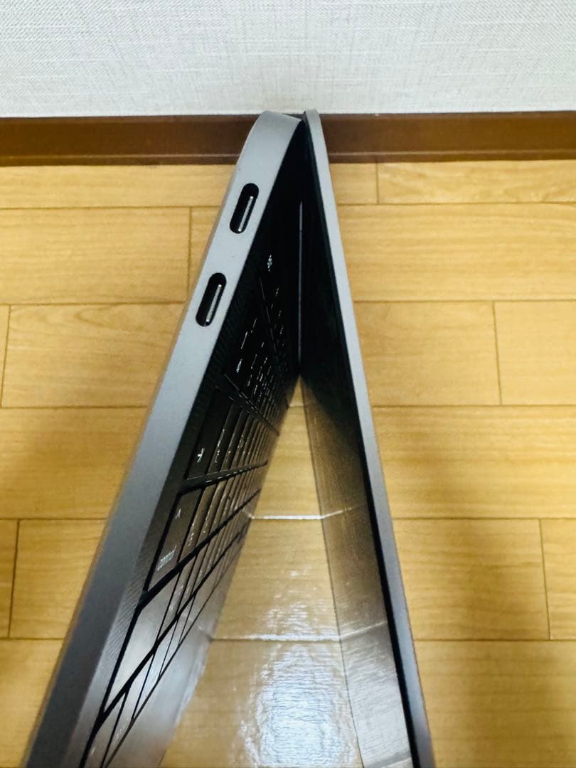 【美品】 MacBook Air 13.3 MGN63J/A スペースグレイ