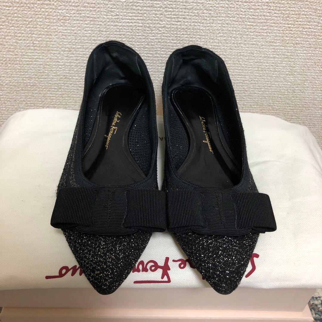 フェラガモ パンプス　フラット　VIVA 51/2C