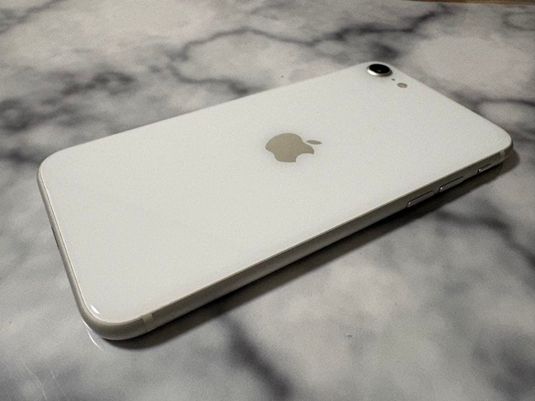 【美品】iPhone SE 第2世代　SIMフリー 64GB ホワイト
