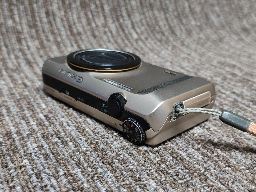 CASIO EXILIM EX-ZR300 デジタルカメラ