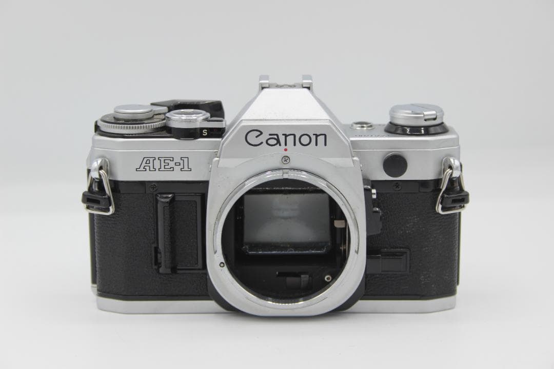 キャノン Canon AE-1 一眼レフカメラ 28mm F2.8 レンズ付き