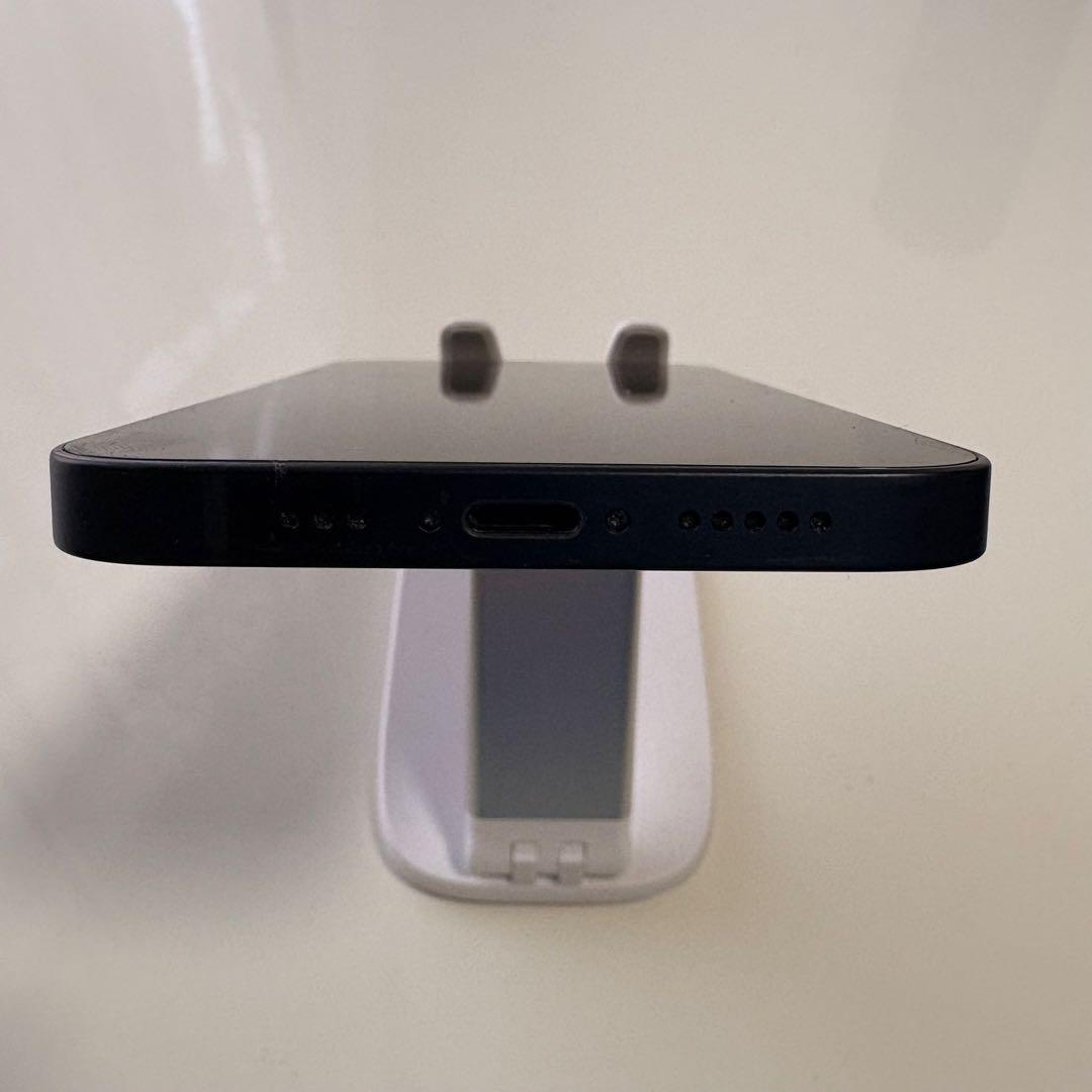 値下げ Apple iPhone 12 ブラッ128GB 美品