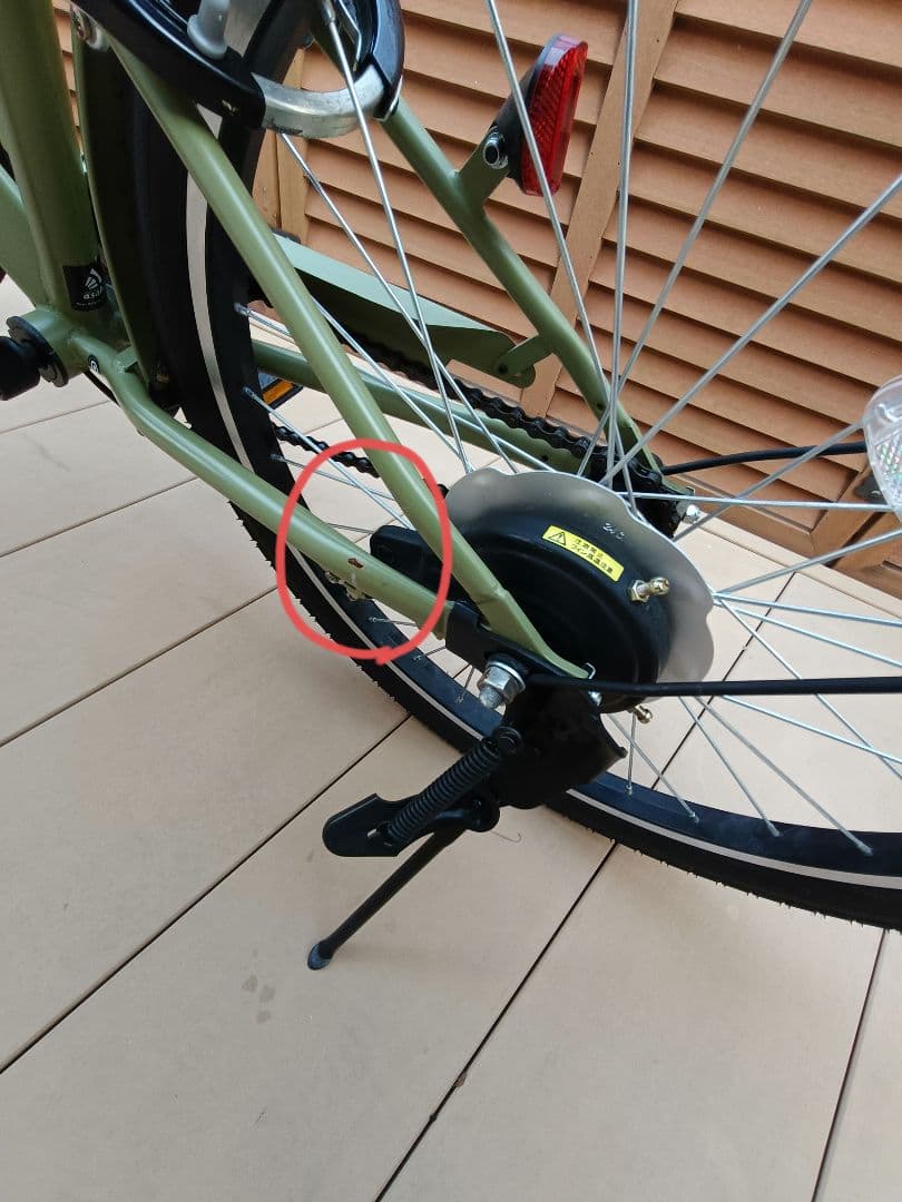 ２０２５年購入　22インチオリーブグリーン シティバイク 前面バスケット付き