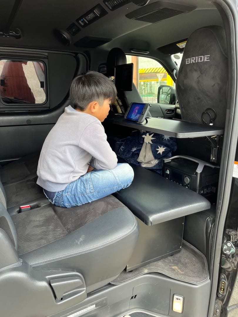 m.o.kamesanさん予約 ハイエース　折り畳み　セカンドテーブル　金具のみ