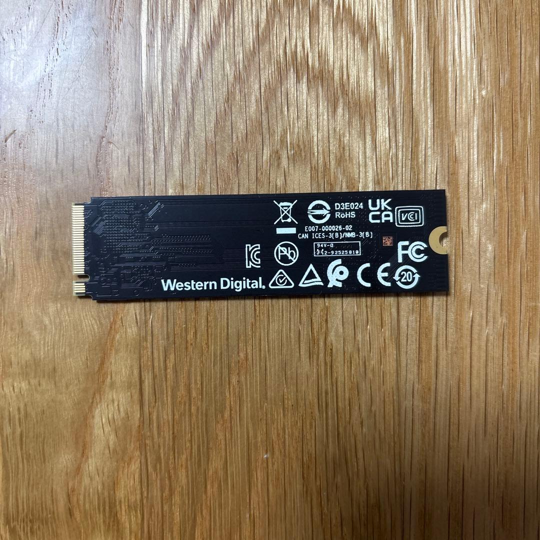 内蔵型SSD M.2 NVMe SSD 1TB WD Blue SN5000