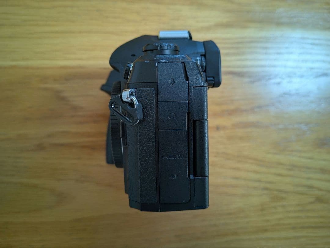 【シャッター数5774回】OM SYSTEM OM-1 UHS-IIカード付き