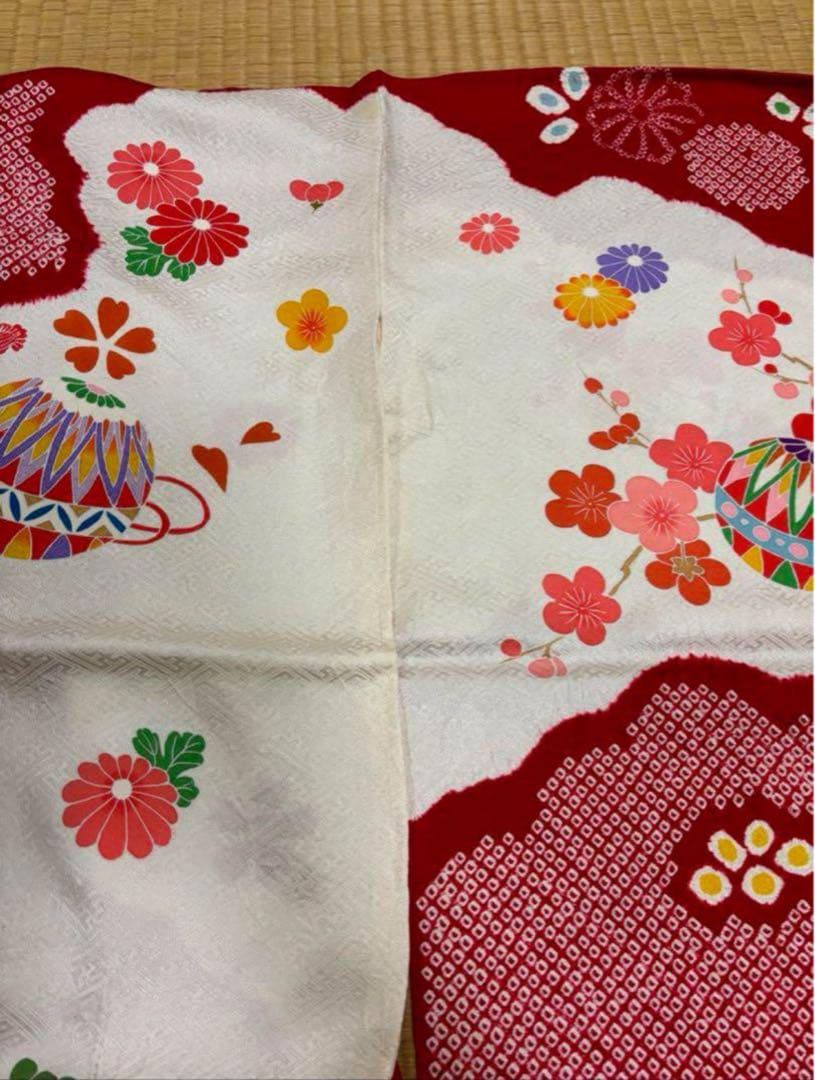 七五三　三ツ身女の子着物　正絹　仮絵羽　赤　豪華絞り　可愛い手毬柄　梅　鈴