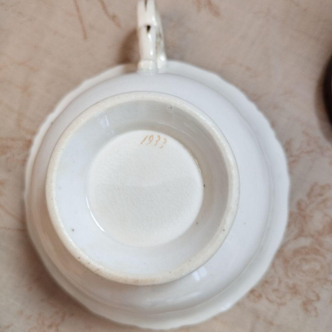 英国アンティーク　ティーカップ