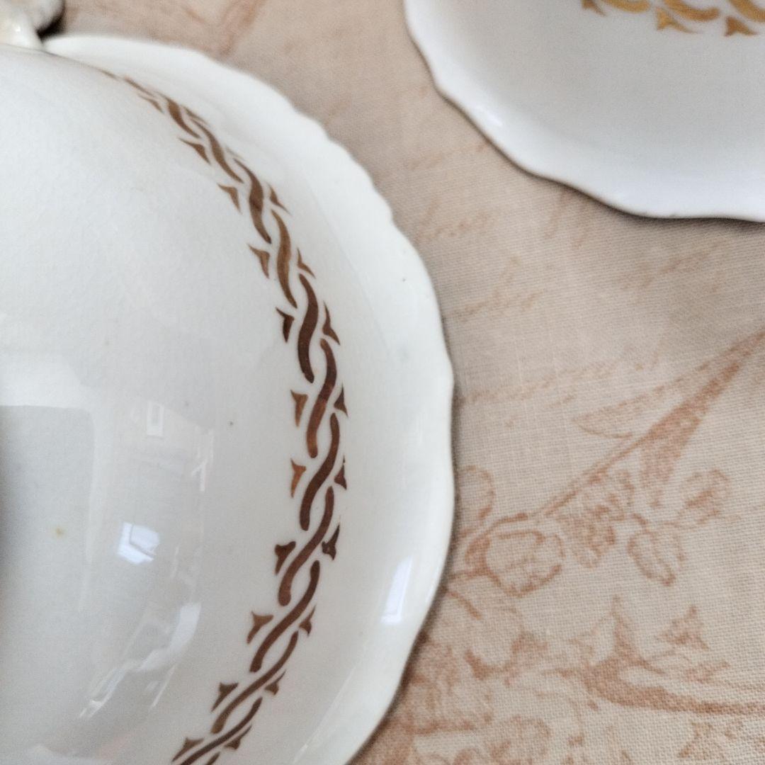 英国アンティーク　ティーカップ