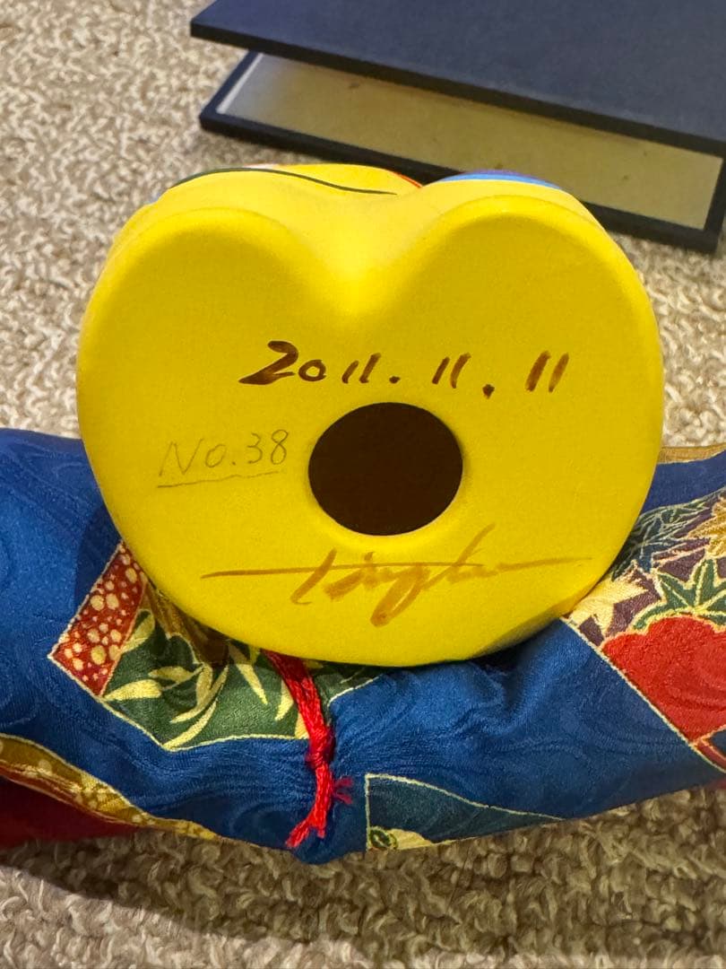 限定　窯出し　湯布院　輪葉葉　招き猫　黄色　招き猫　座布団　屏風　わはは