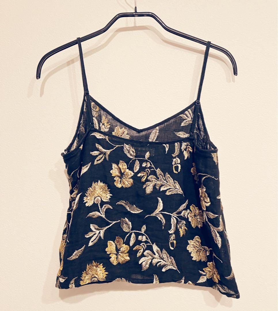 トップス ERIKO KATORI flower embroidery camisole