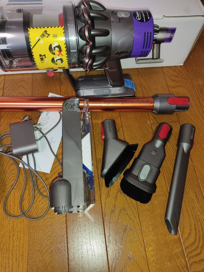 ダイソンコードレス掃除機V10-SV12