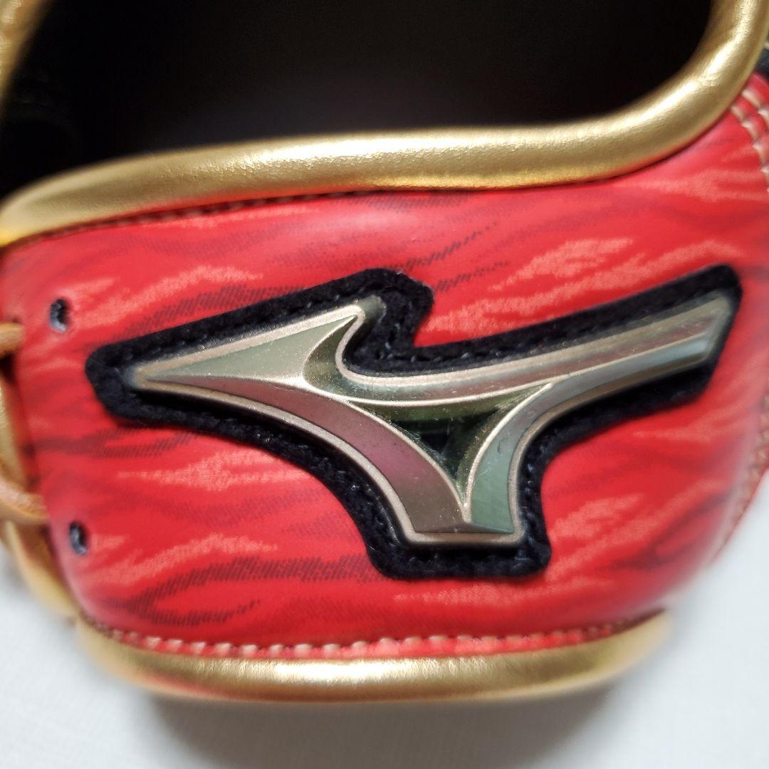 Mizuno Global Elite 軟式グローブ レッド/ブラック内野手用