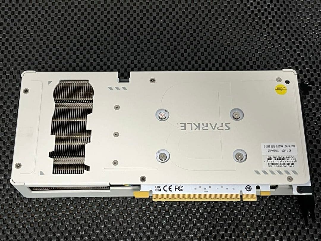 グラフィックボード・グラボ・ビデオカード intel arc sparkle B570 white