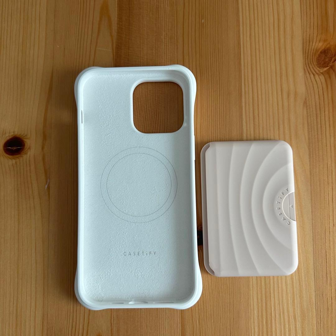 Casetify iPhone14pro max ケースとカードケース