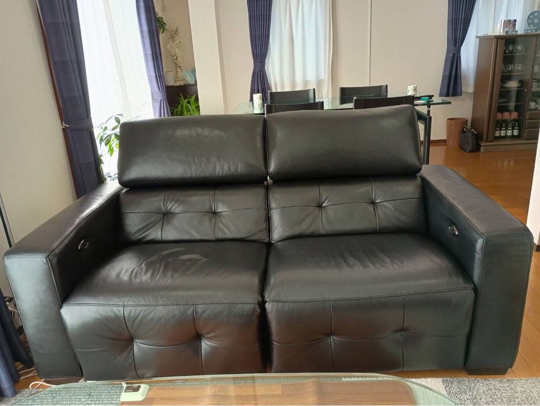 【美品】IDC大塚家具　高級革張りソファー 電動リクライニング