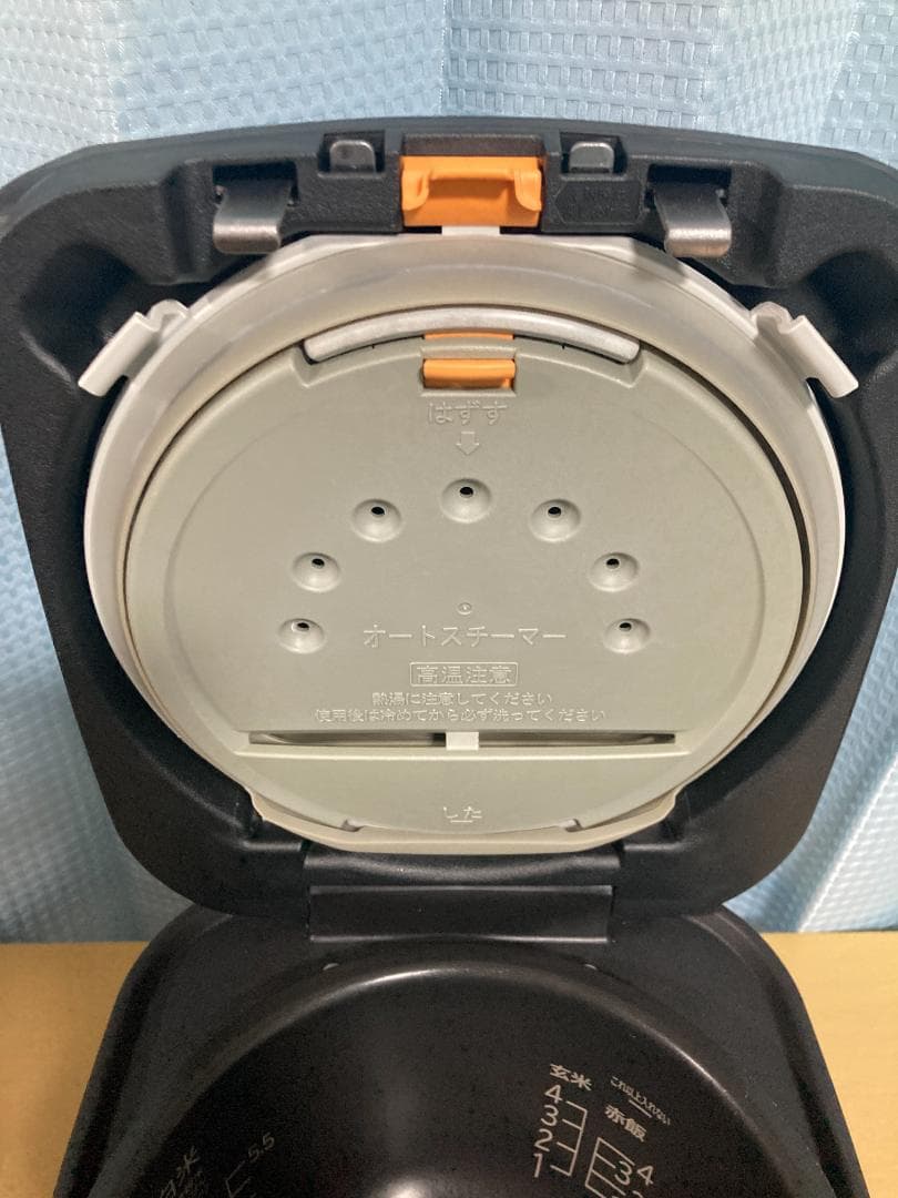 ★美品★22年製5.5合 日立 圧力&スチーム ふっくら御膳 RZ-TS105M