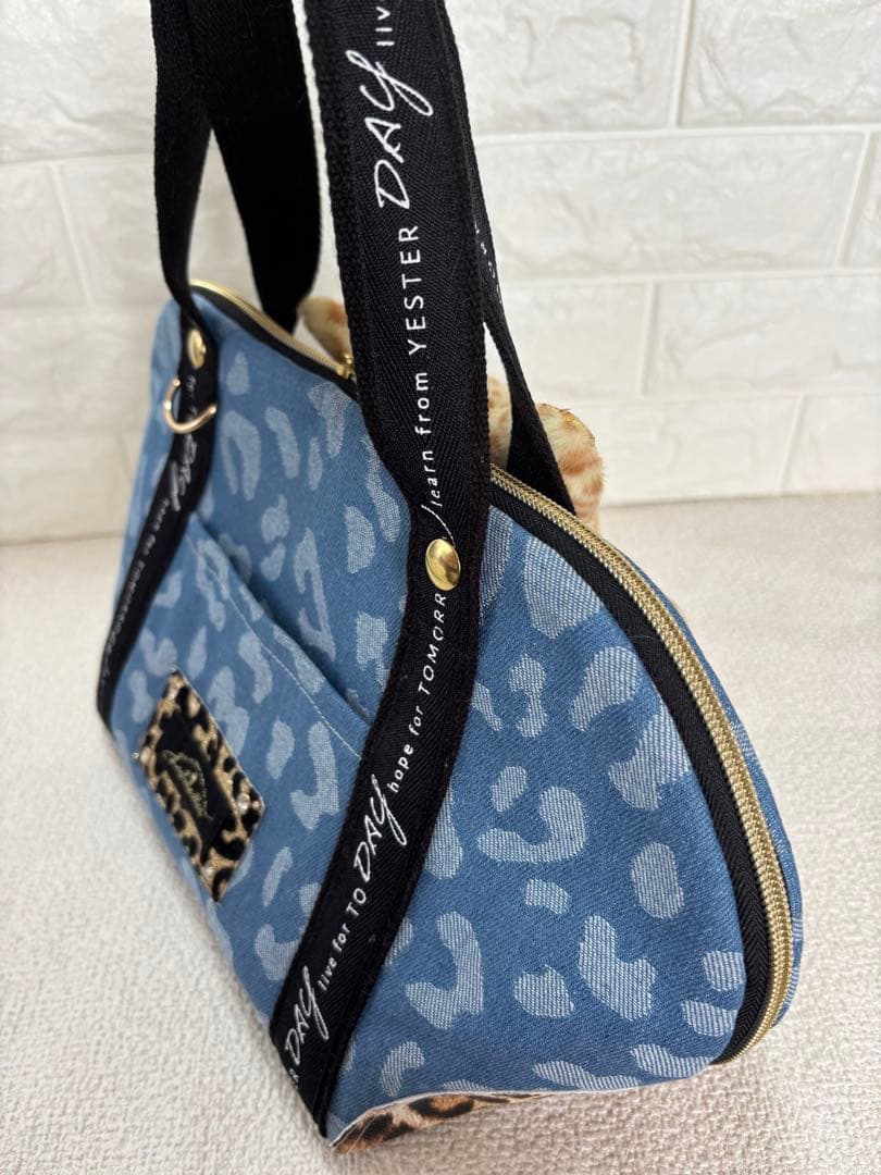 黒*こ様 コヤンイサムチョン　シェル型バッグ　ヒョウ柄ねこちゃん　ヒョウ柄デニム