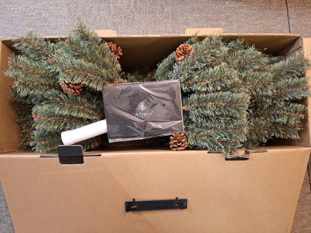 Alsace 150cm クリスマスツリー 松ぼっくり付き