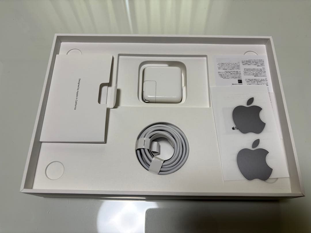 Apple macbook air アップル M1 シルバー マックブック