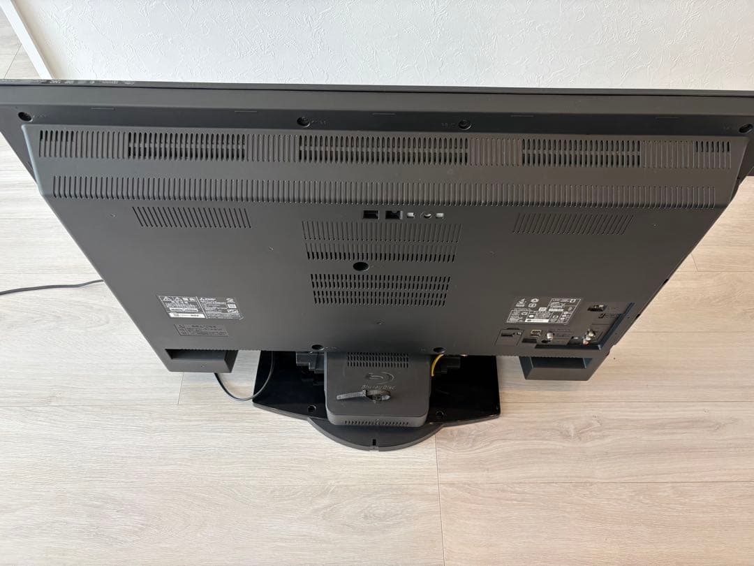 【あいちゃん！】送料込み！Mitsubishi 40インチ液晶テレビ