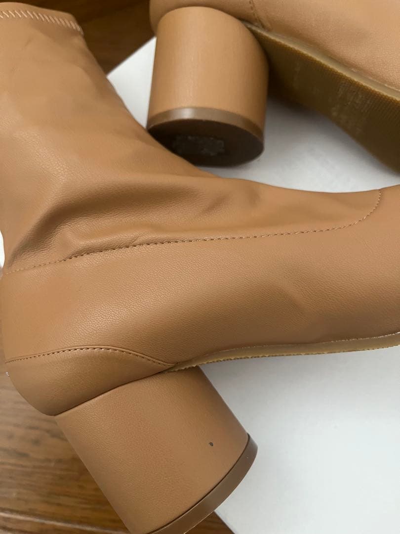 a*i様 メゾンマルジェラ　アンクルストレッチブーツ　ベイクルーズストア購入品